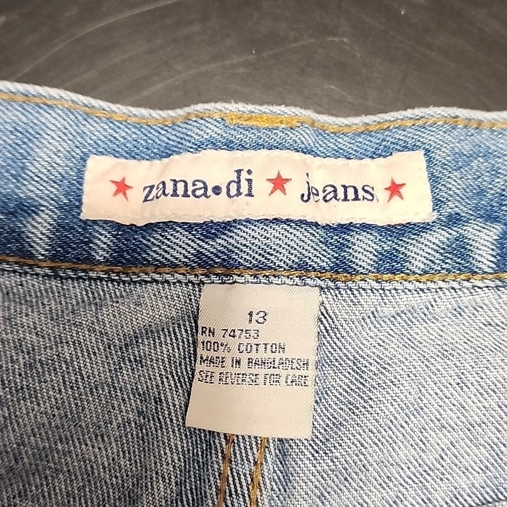 Vintage Zana di jeans shorts w/embroidered flowers Sz 13 - Picture 5 of 5